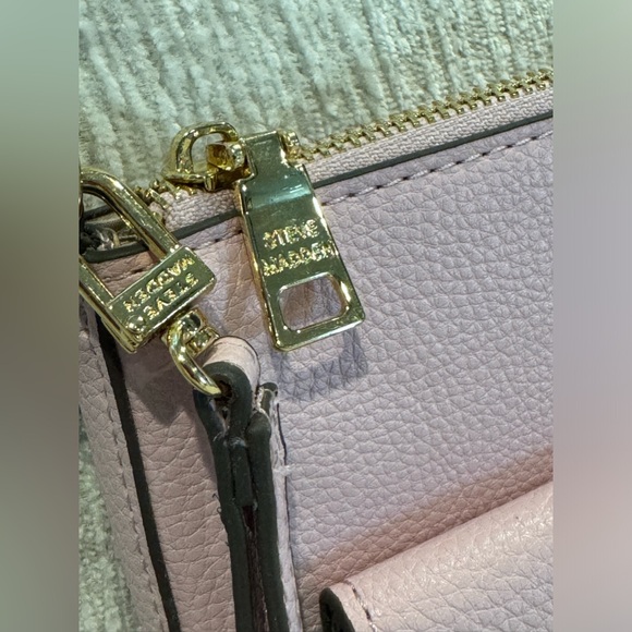 💗👛{Steve Madden} Beautiful Pink Logo Large Wristlet | Clutch Wallet! - Picture 7 of 13